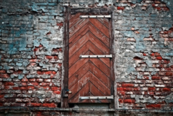 How to Remove Dry Paint From Bricks